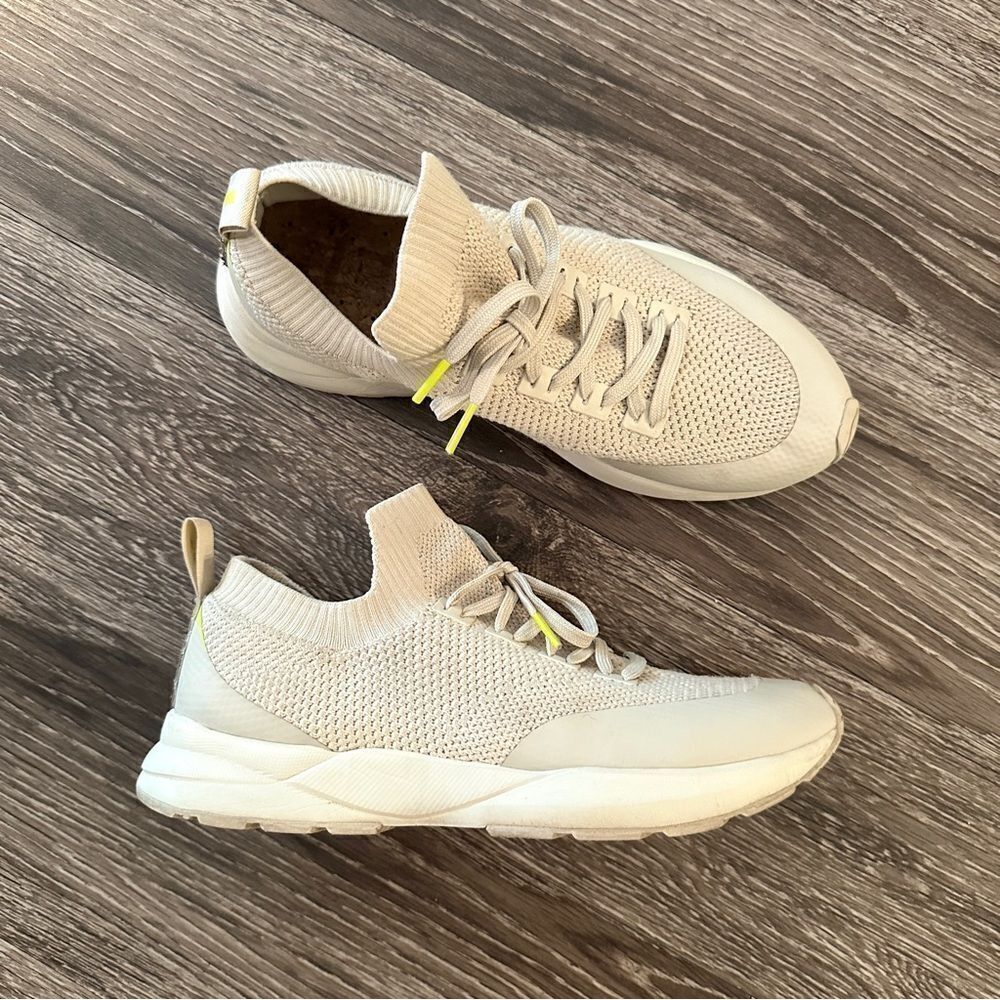 Woden Esther in Oatmeal